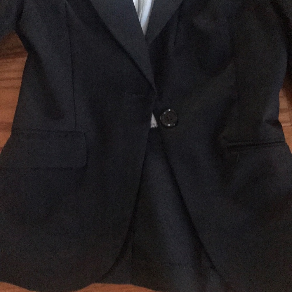 Blazer - Picture 3 of 4